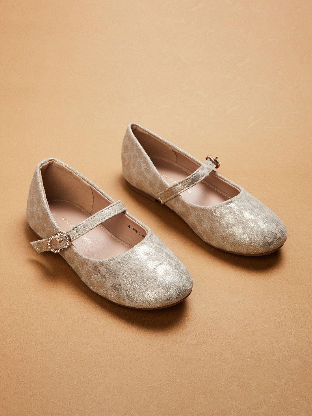 fame forever by lifestyle girls gold-toned printed ballerina flats