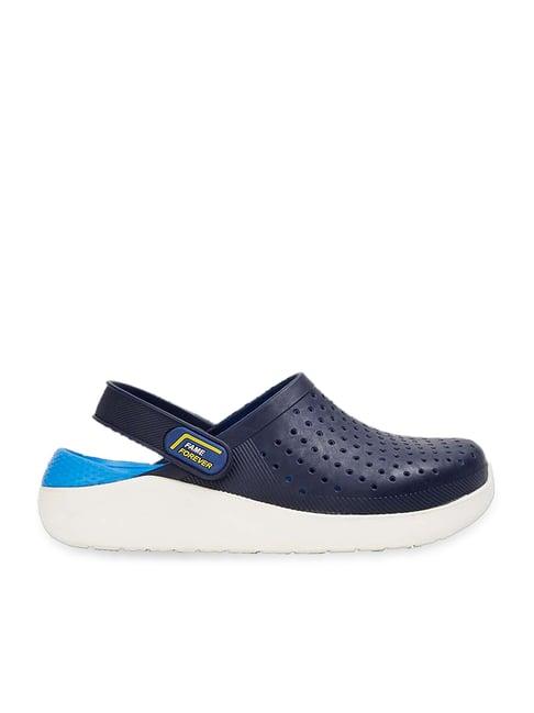 fame forever by lifestyle kids navy back strap clogs