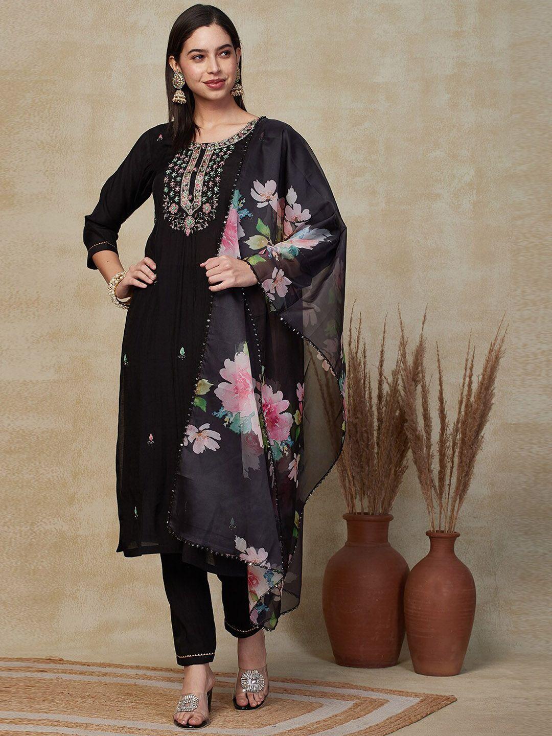 fashor floral embroidered beads and stones detail straight kurta with trousers & dupatta