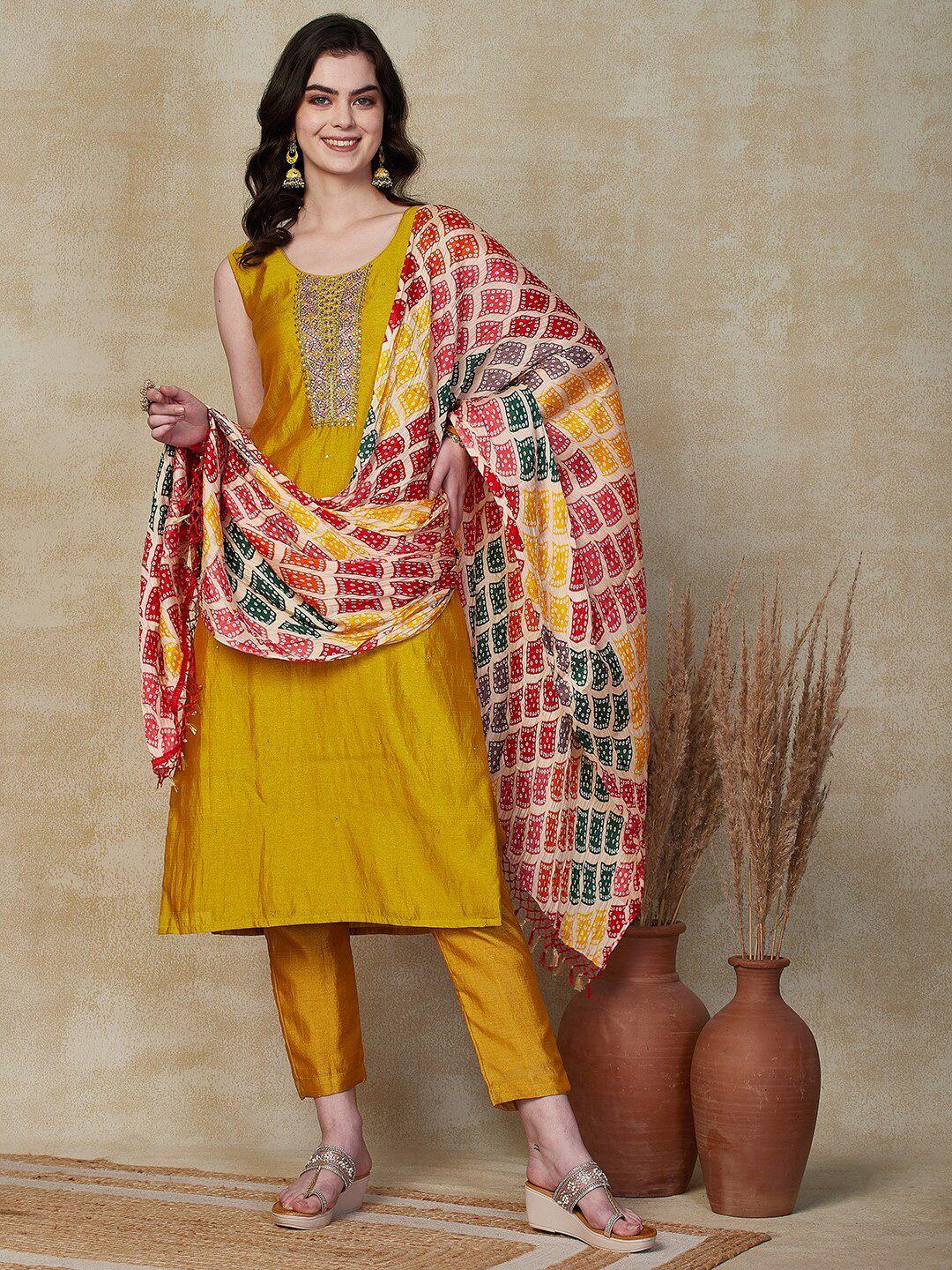 fashor floral embroidered regular beads and stones kurta with trousers & with dupatta