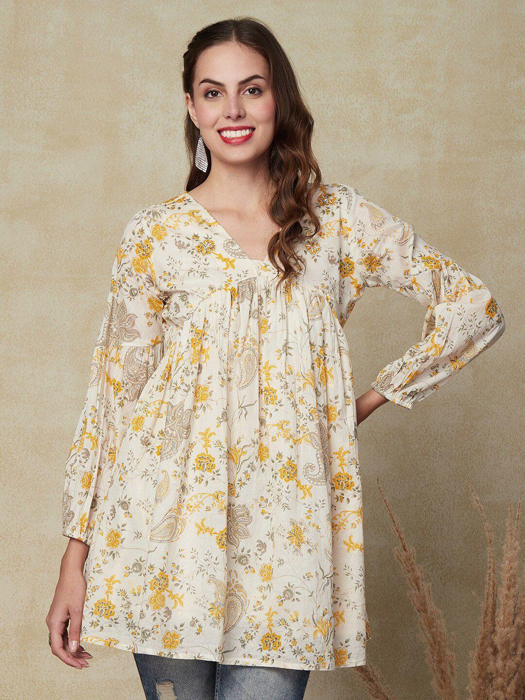 fashor off white & yellow floral printed v-neck pure cotton pleated kurti
