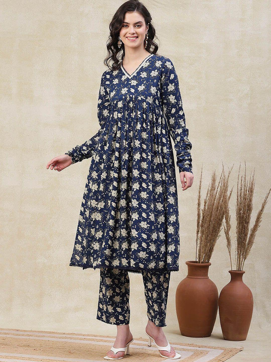 fashor women blue floral printed pleated kurta with palazzos