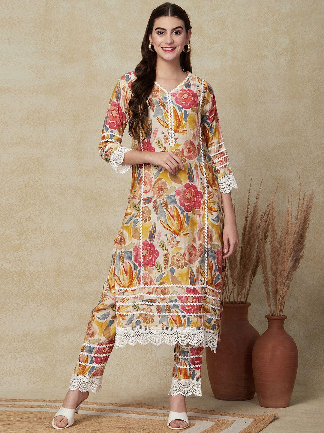 fashor women cream-coloured floral printed regular kurta with trousers