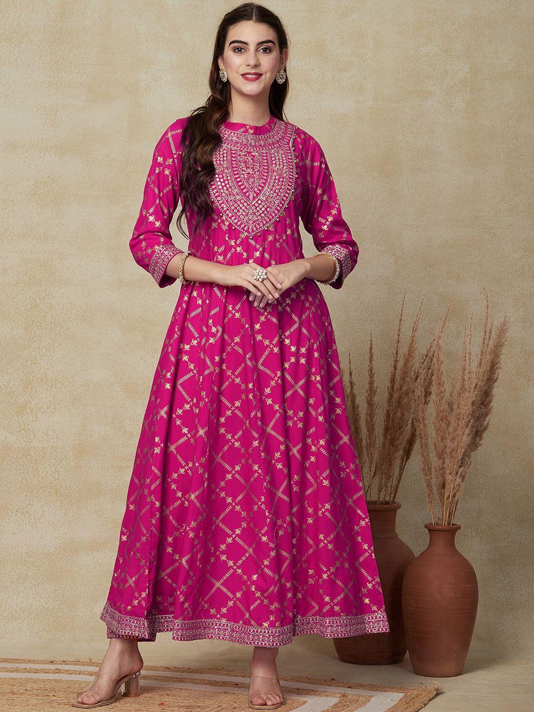 fashor women pink ethnic motifs printed panelled mirror work kurta with trousers