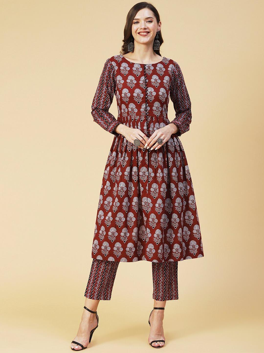 fashor women printed pleated pure cotton kurta with trousers