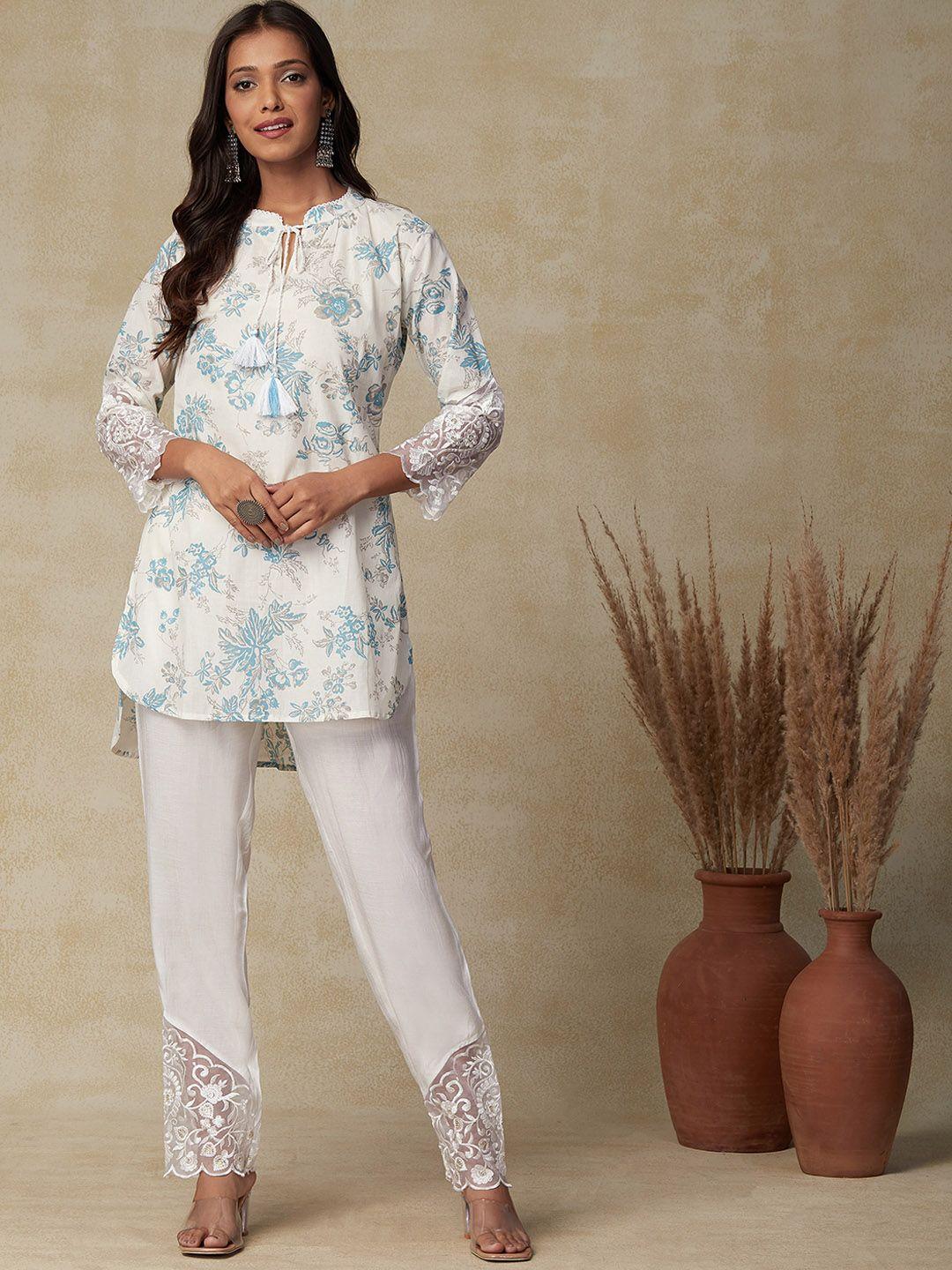 fashor women white floral printed regular thread work pure cotton kurta with trousers