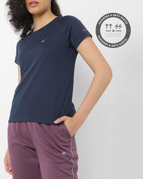 fastdry active t-shirt with raglan sleeves