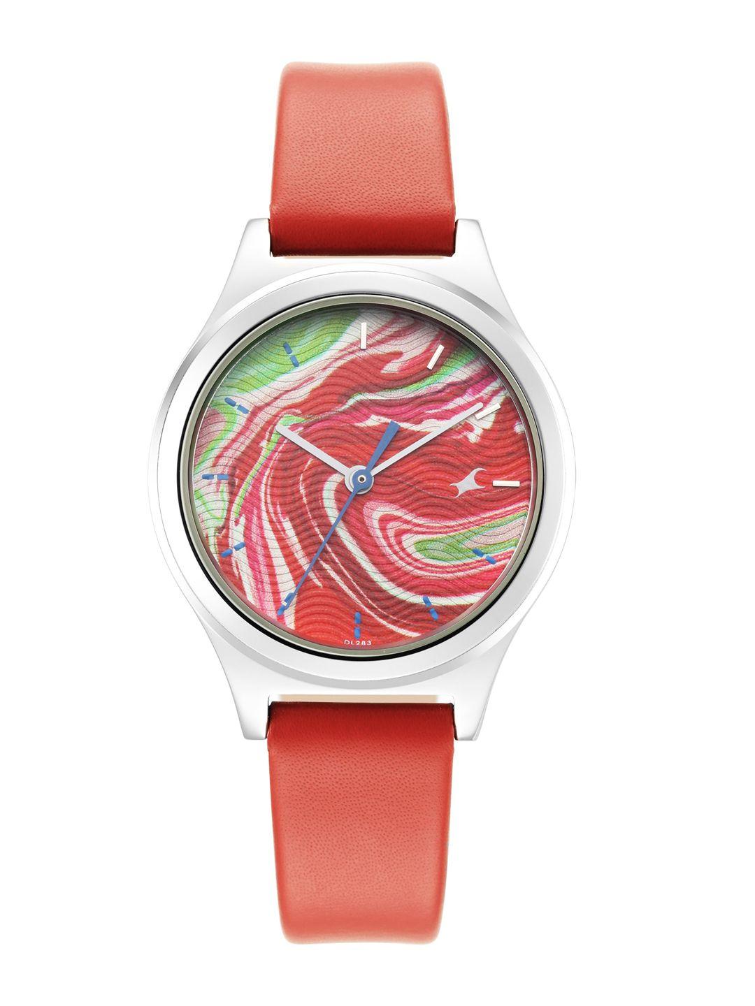 fastrack women multicoloured brass printed dial & red leather straps analogue watch 6152sl07