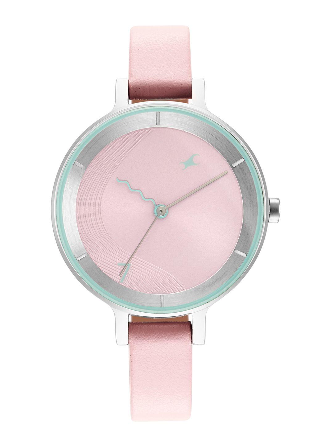 fastrack women pink brass dial analogue watch 6266sl01