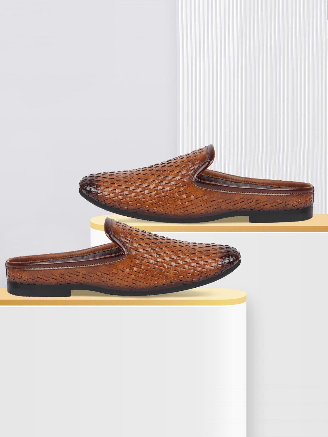 fausto men textured lightweight slip-on mojaris