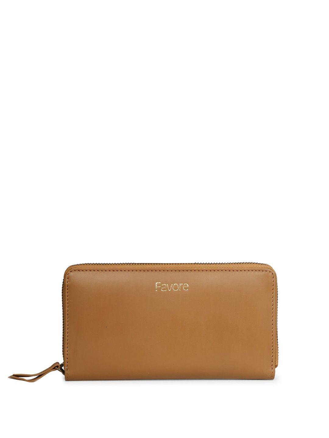 favore leather purse with zip pocket