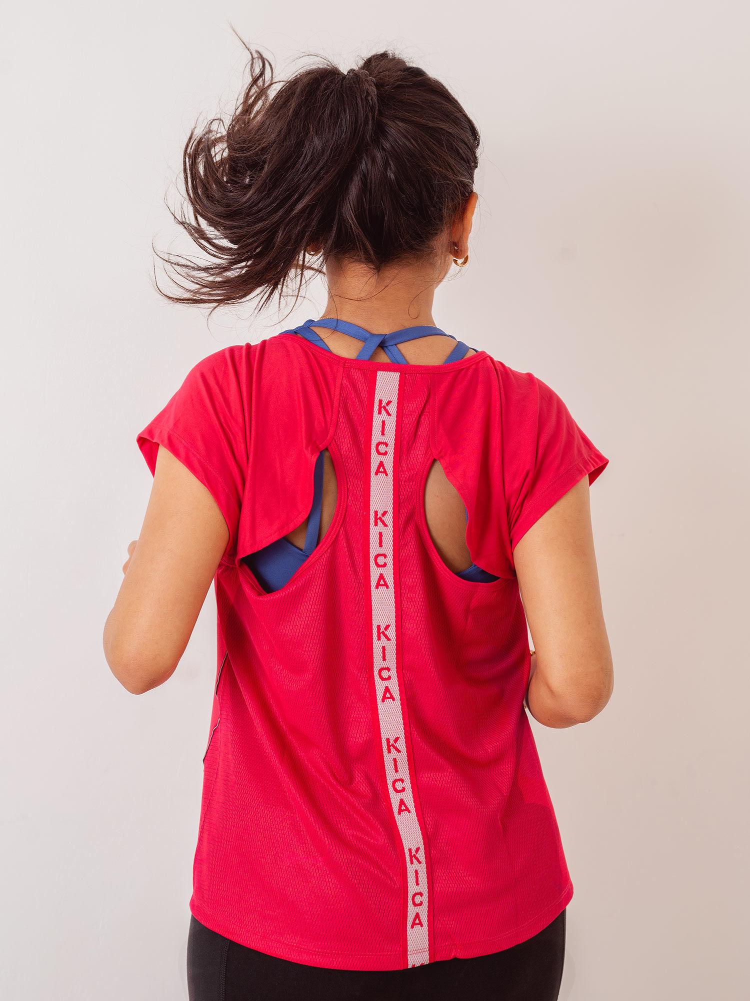 feather feel running top with back tape and 2 side keyholes for breathability