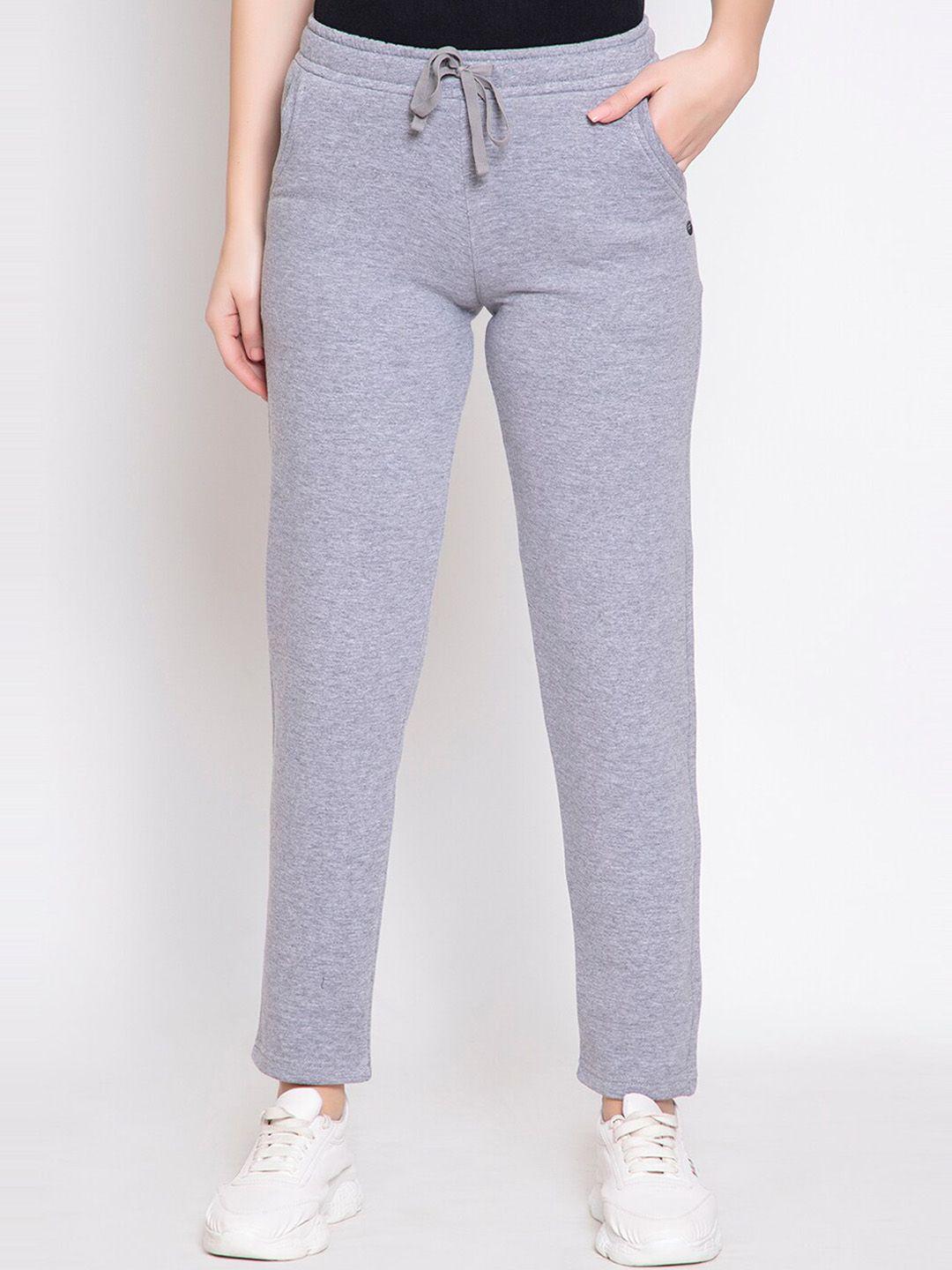 femea women grey solid slim-fit fleece track pants