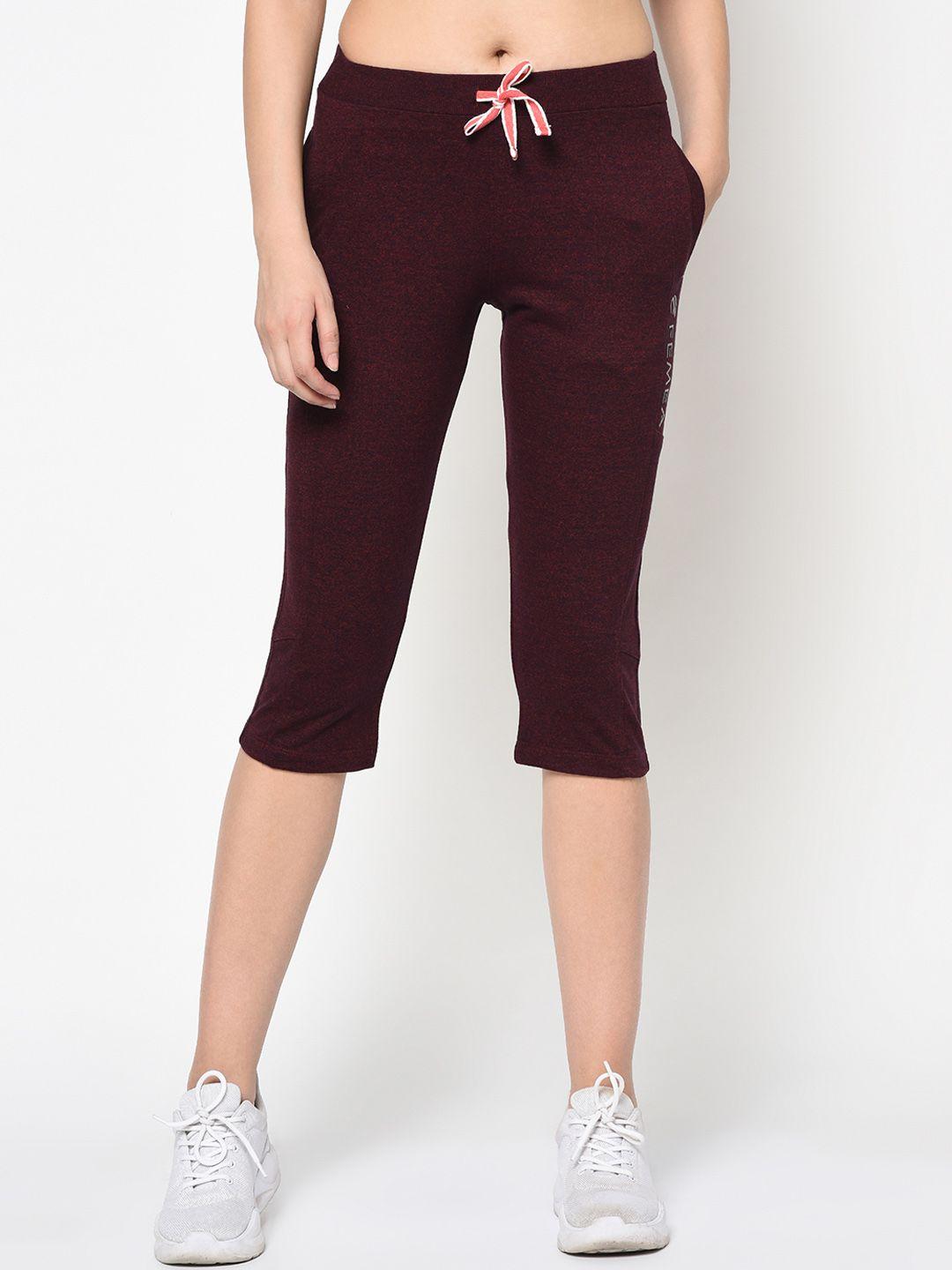 femea women maroon solid slim fit capris