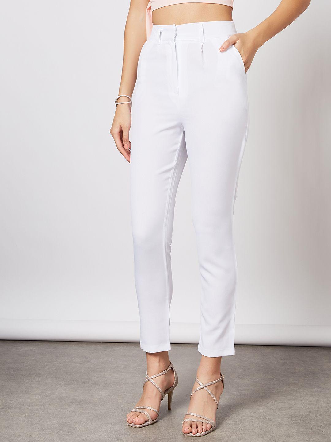 femme luxe women white solid pleated trousers