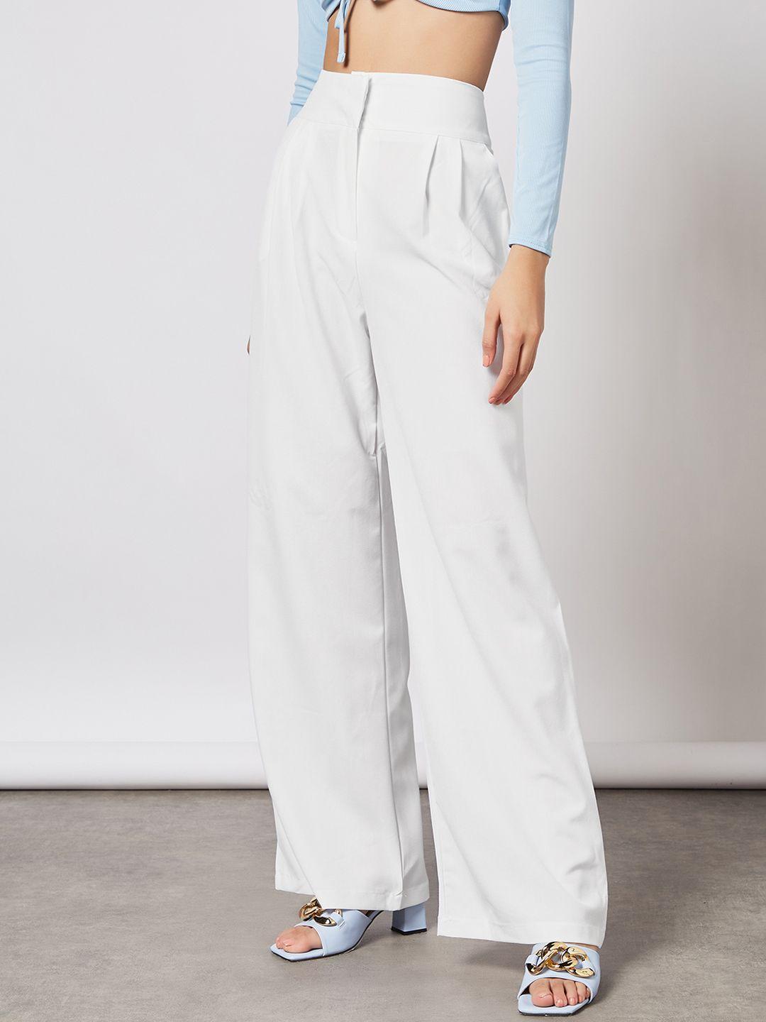 femme luxe women white solid pleated trousers