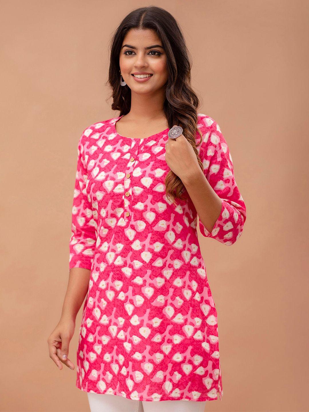 feranoid magenta ethnic motifs printed pure cotton kurti