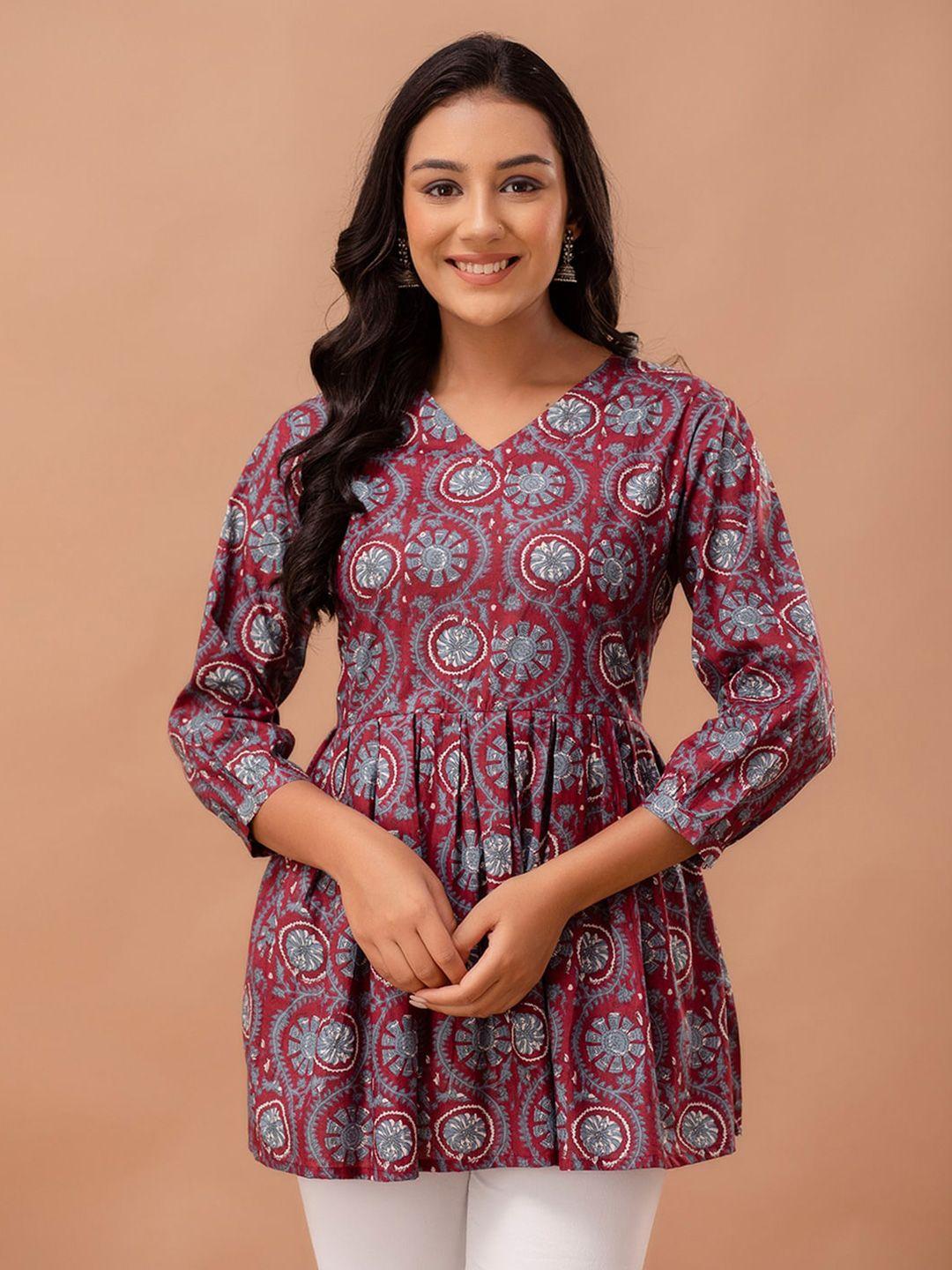 feranoid maroon & grey floral printed v-neck pure cotton pleated kurti