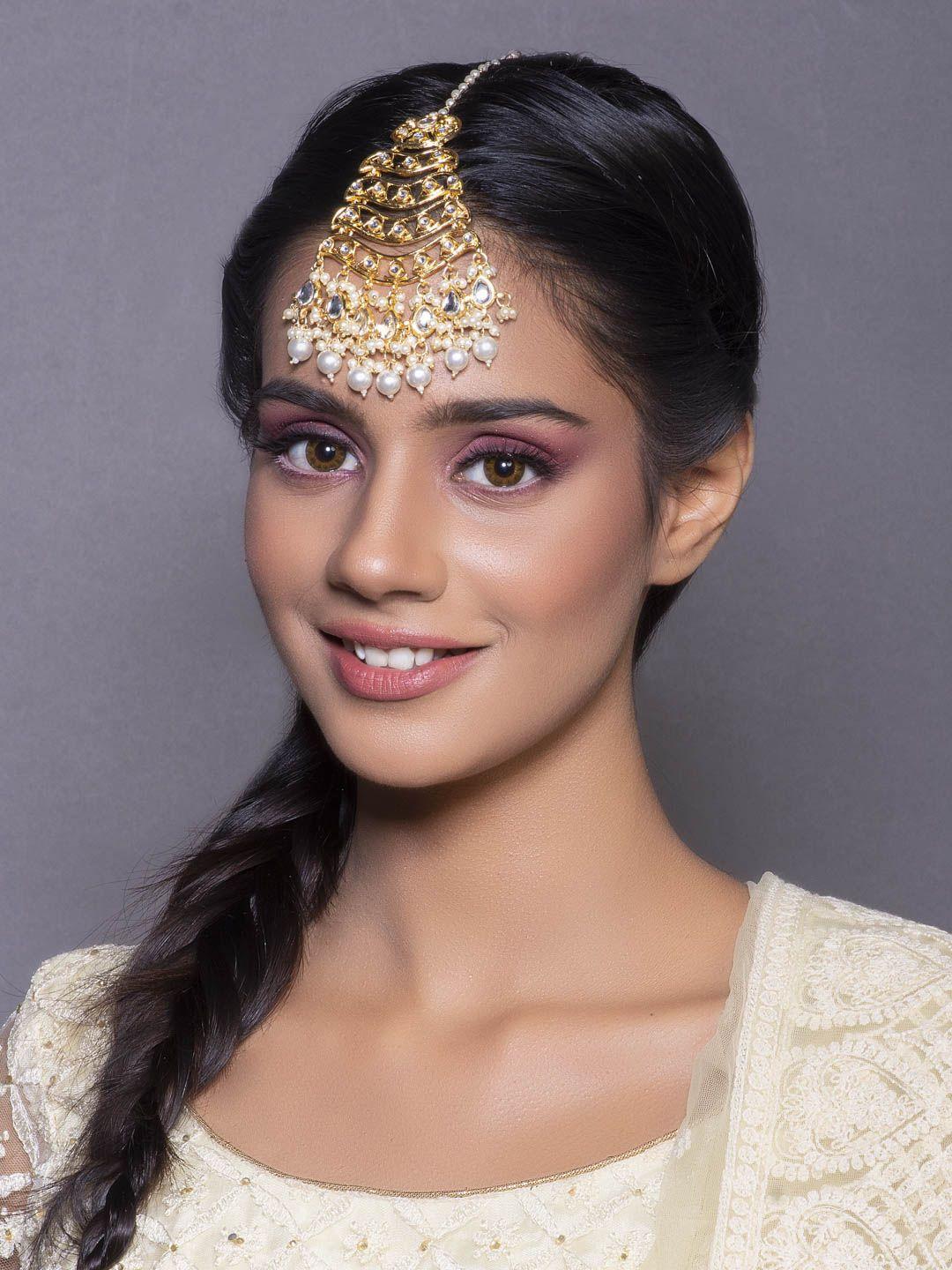 fida gold-plated white kundan-studded & pearl embellished maang tika