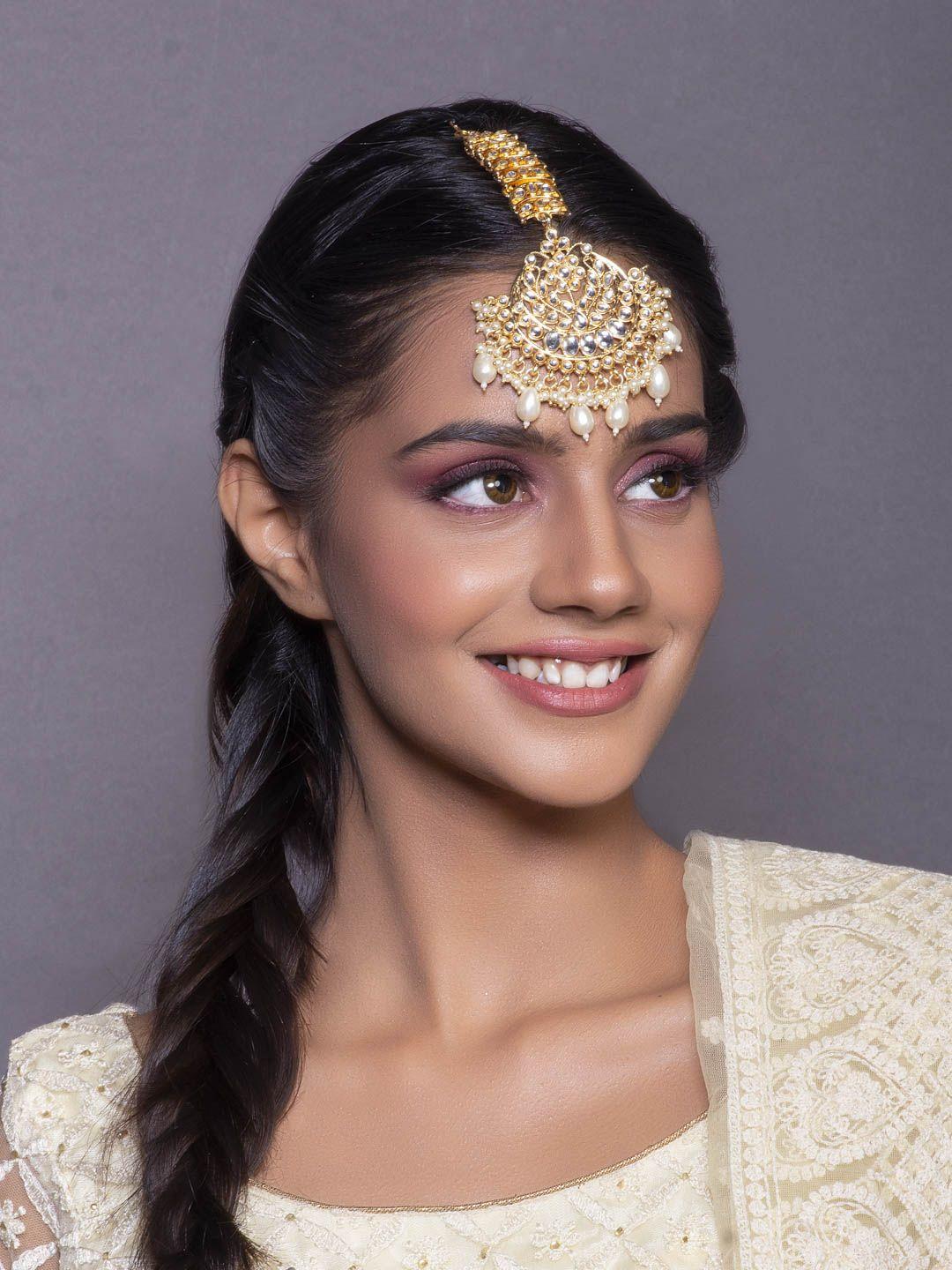 fida gold-plated white kundan-studded & pearl embellished maang tika