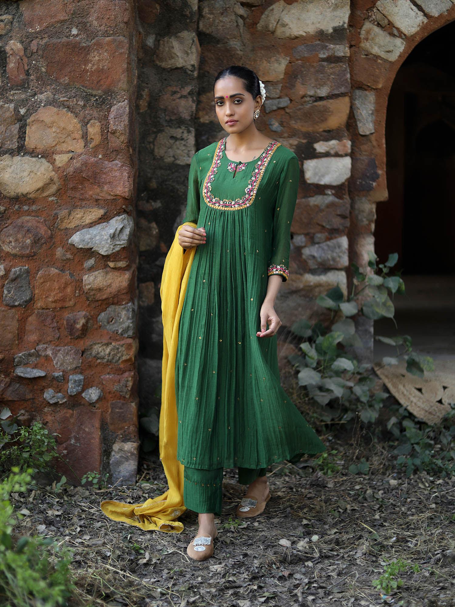 fine chanderi kurta and dupatta with cupro silk pant-green (set of 3)