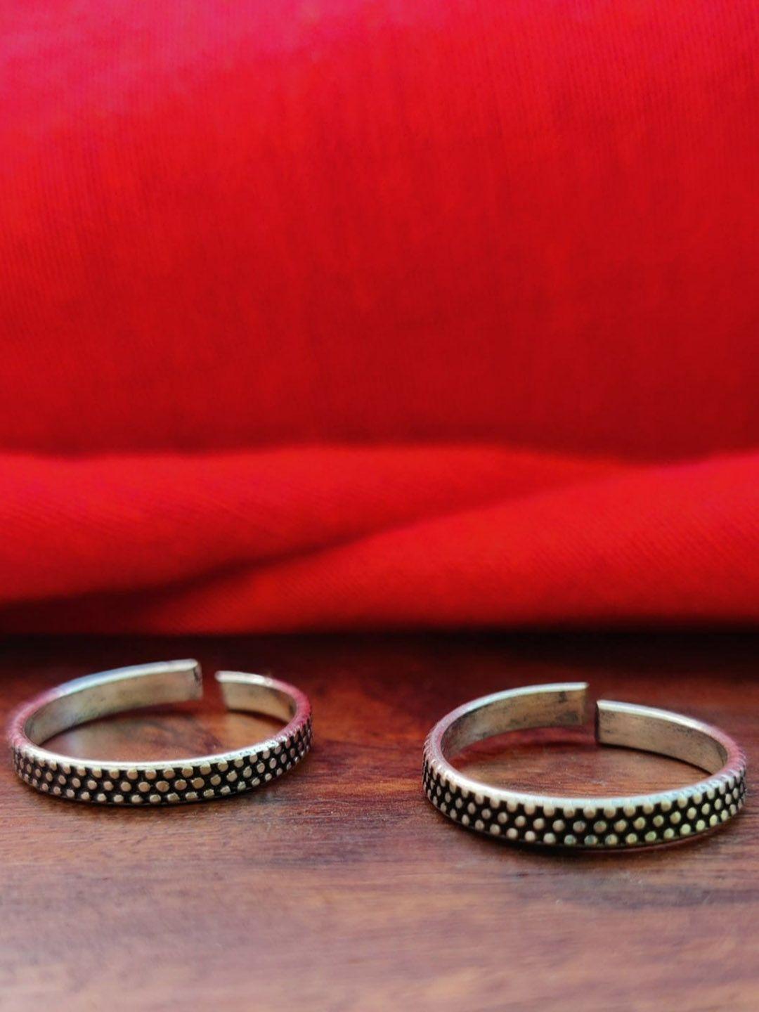 firoza women set of 2 oxidised silver-toned adjustable toe rings