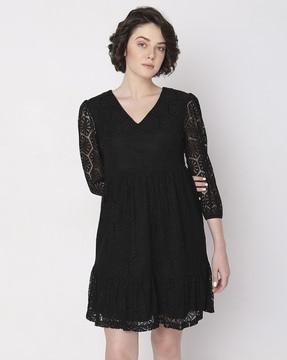 fit & flared dress with lace detailing