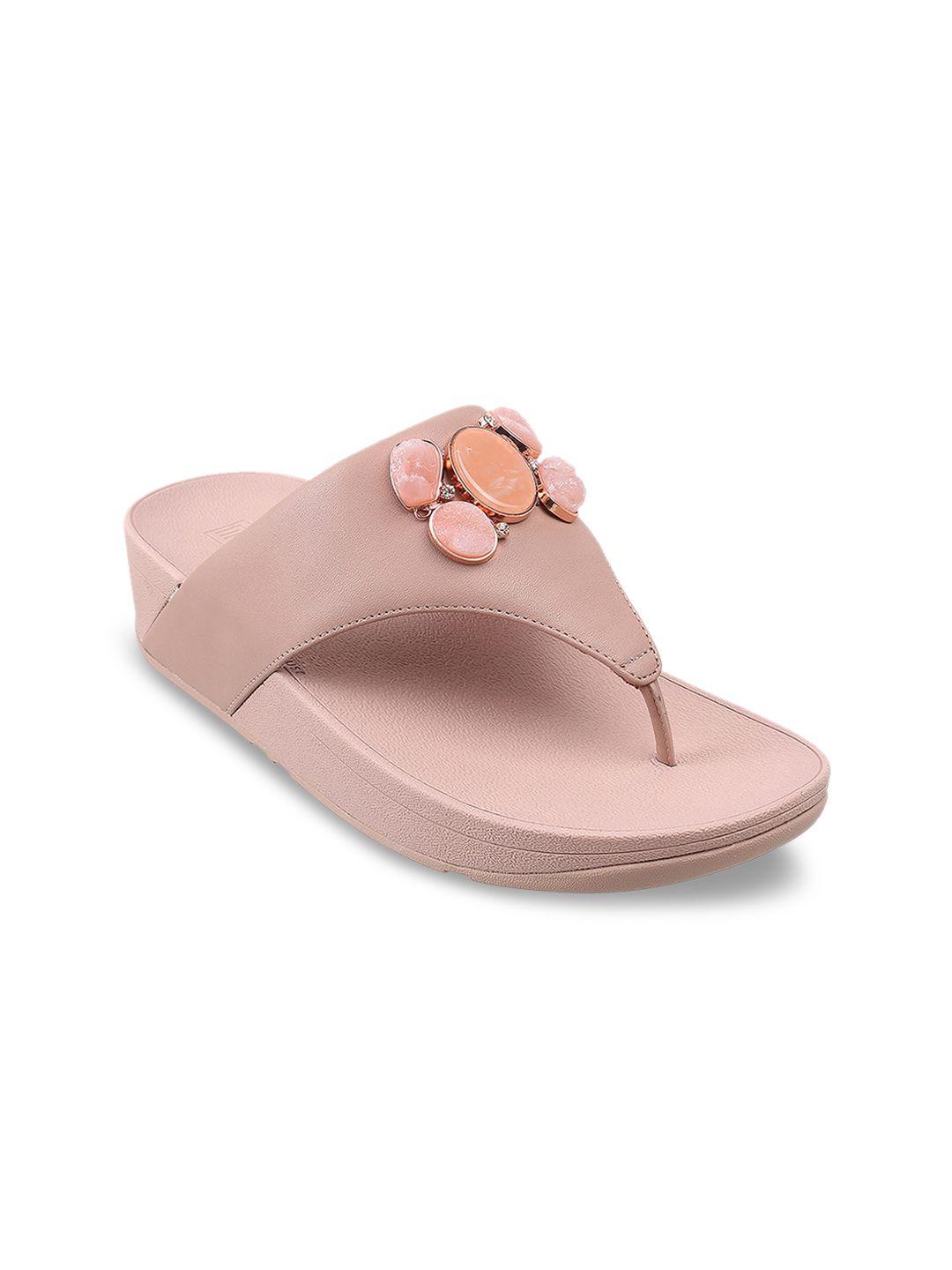 fitflop women beige embellished t-strap flats