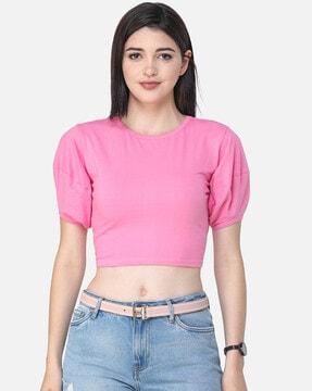 fitted round-neck crop top