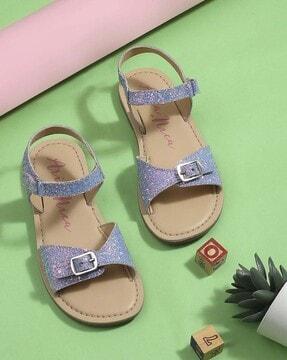 flat sandals with velcro-fastening