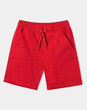 flat front 3/4th shorts with elasticated drawstring waist