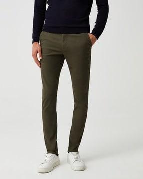 flat-front fitted trousers with insert pockets