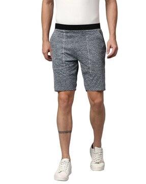flat-front knit shorts with insert pockets