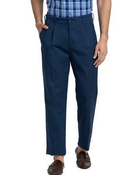 flat front mid-rise trouser