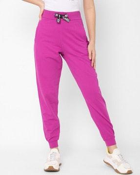 flat-front pants with insert pockets