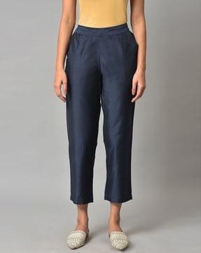 flat-front pants with pockets