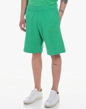 flat-front shorts with drawstring fastening