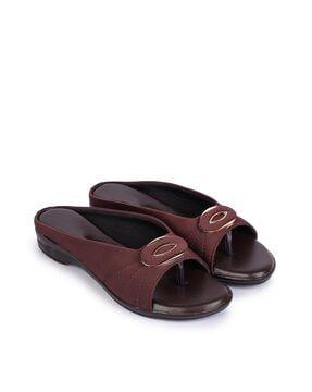 flat heel slip-on sandals