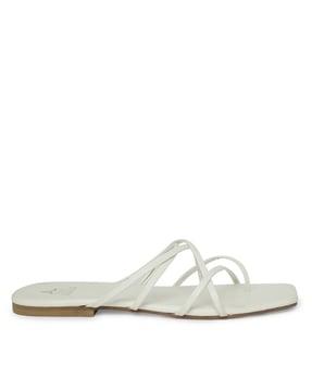 flat sandals with criss-cross straps