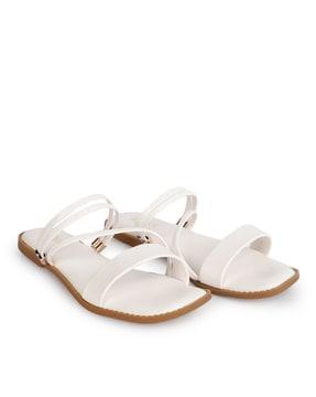 flat sandals with patent leather upper