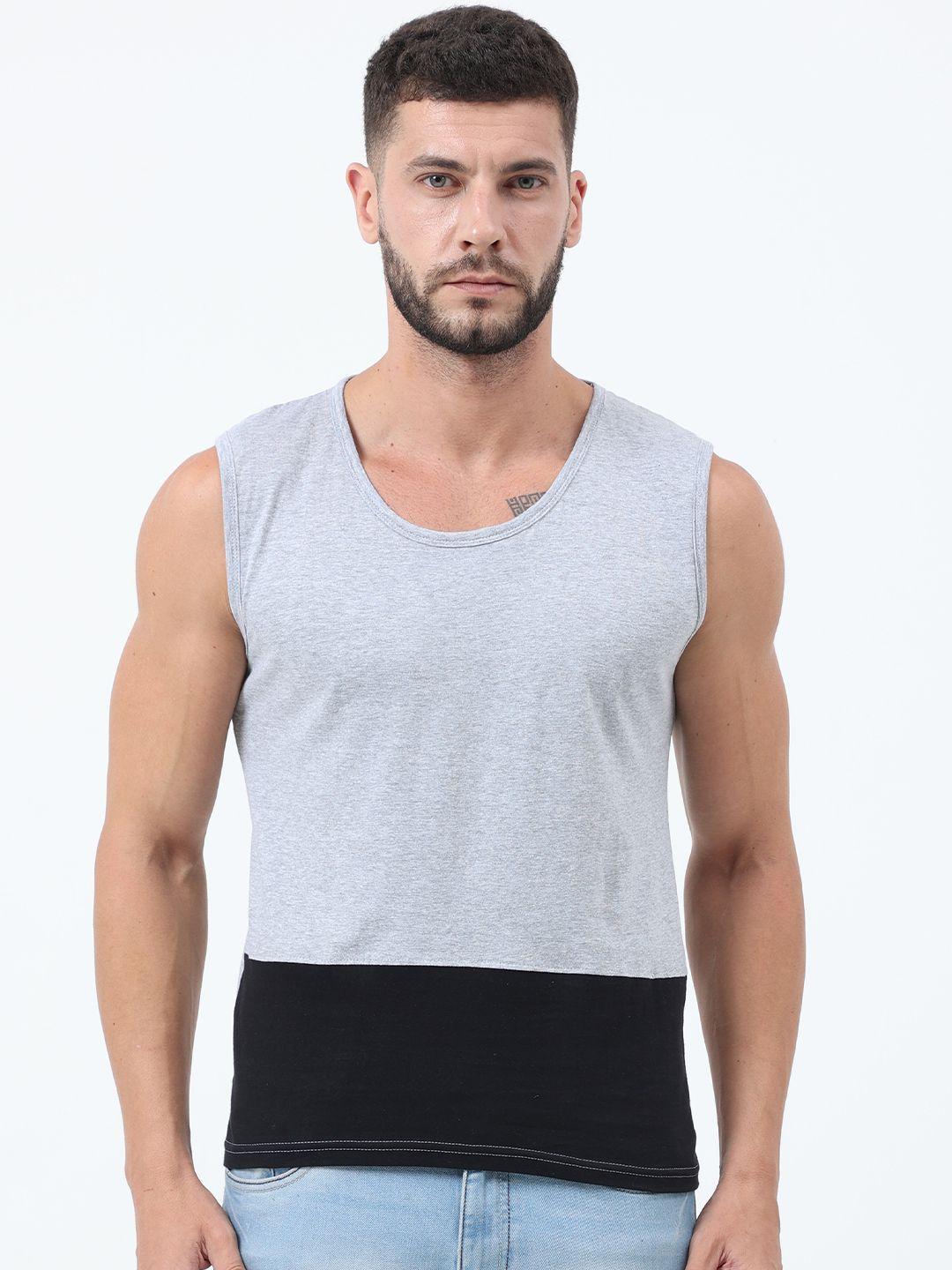 fleximaa men grey & black colourblocked t-shirt