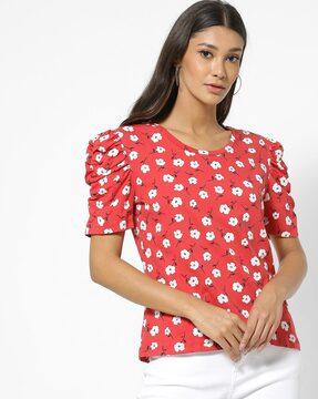 floral print top with ruched sleeves