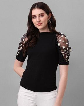 floral top with puff sleeves