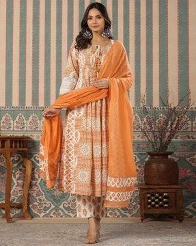 floral anarkali kurta pants set with dupatta