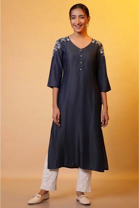 floral blended fabric v-neck women's casual wear kurta - blue