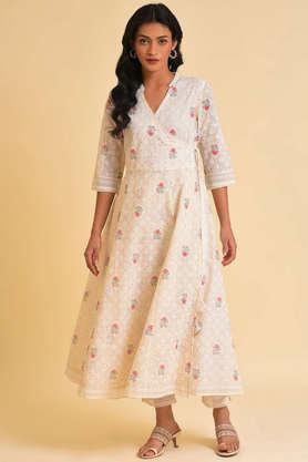 floral calf length blended woven women's kurta pant set - ecru