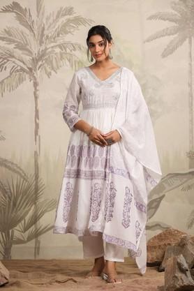 floral calf length cotton woven women's kurta set - white