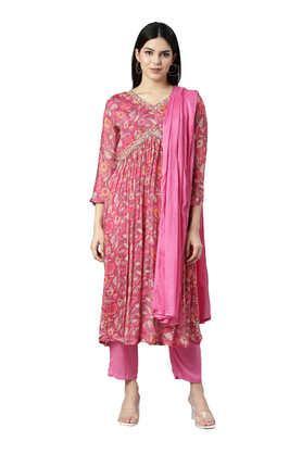 floral calf length cotton woven women's kurta trouser dupatta set - pink