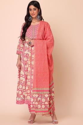 floral cotton round neck women's kurta pant dupatta set - pink