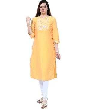 floral embroidered 3/4th sleeves straight kurta